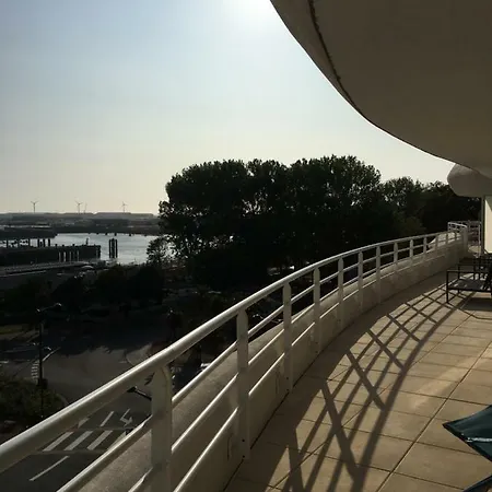 Ozin 2 : Les Terrasses De La Falaise Boulonnaise Pour 6 Personnes *